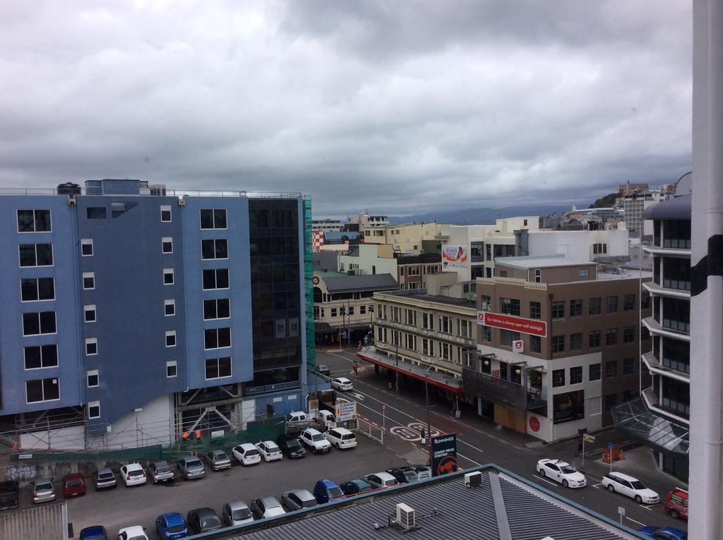 Wild Zebra Backpackers Hostel Wellington Exterior photo