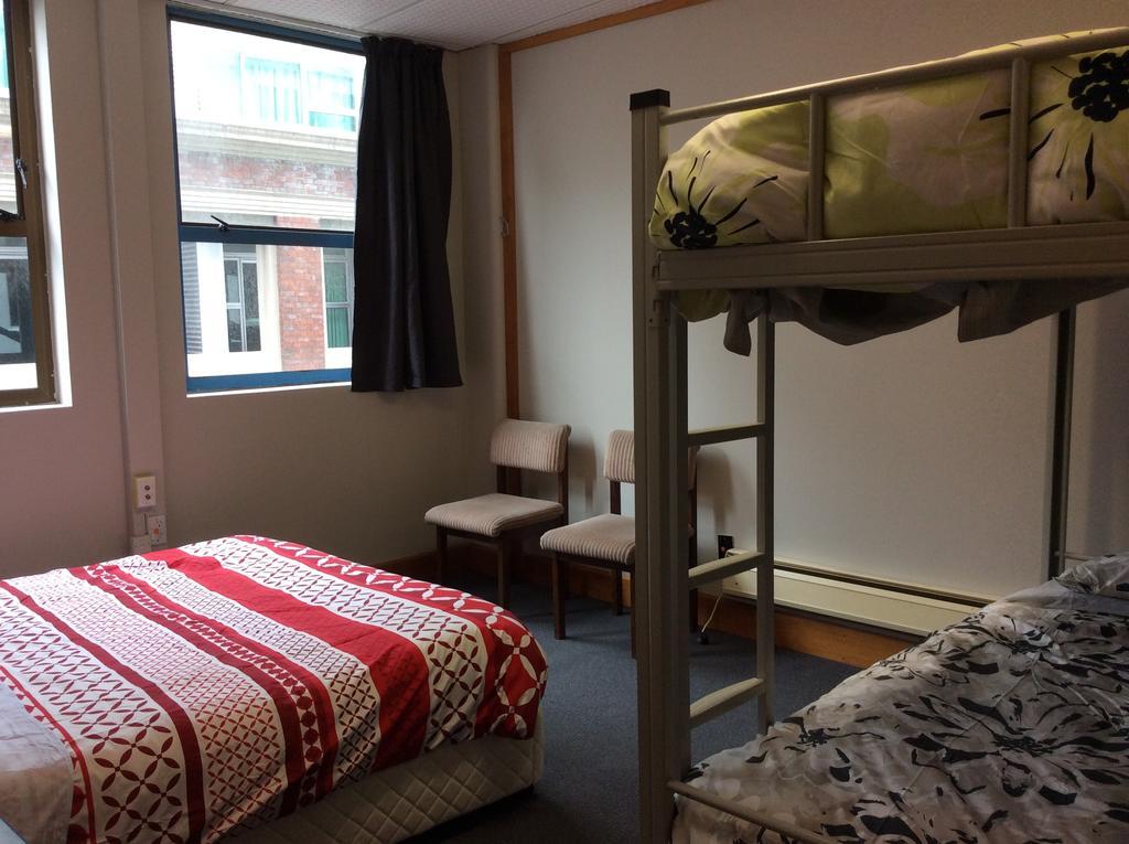 Wild Zebra Backpackers Hostel Wellington Exterior photo